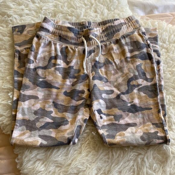 Pink camouflage joggers  - Picture 1 of 4